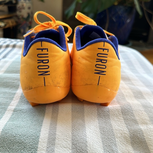 Kid’s New Balance FURON Soccer Cleats - Picture 3 of 5